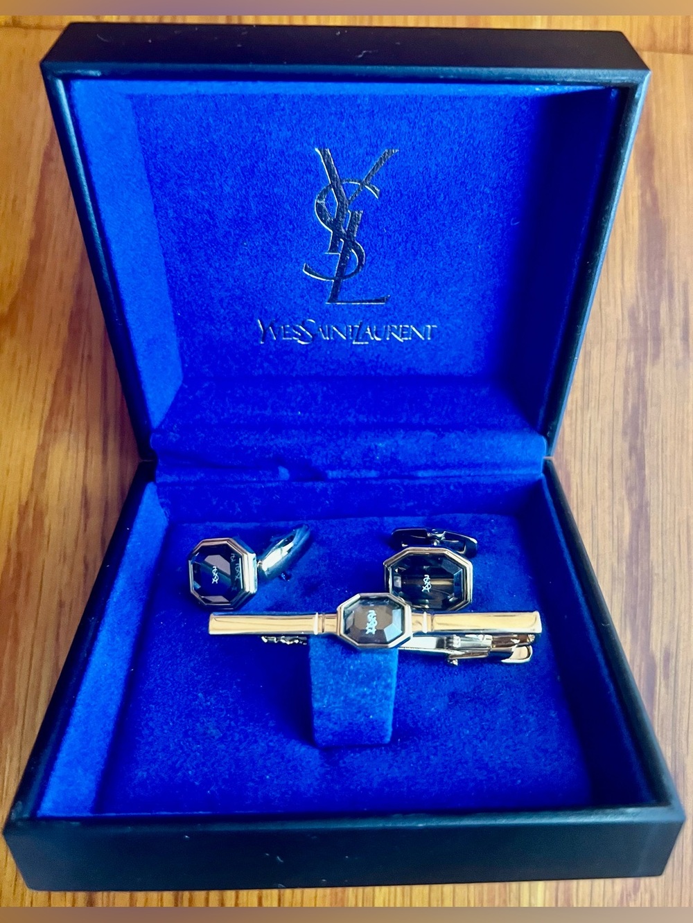YSL  Cufflinks and tie clip with box , gold tone